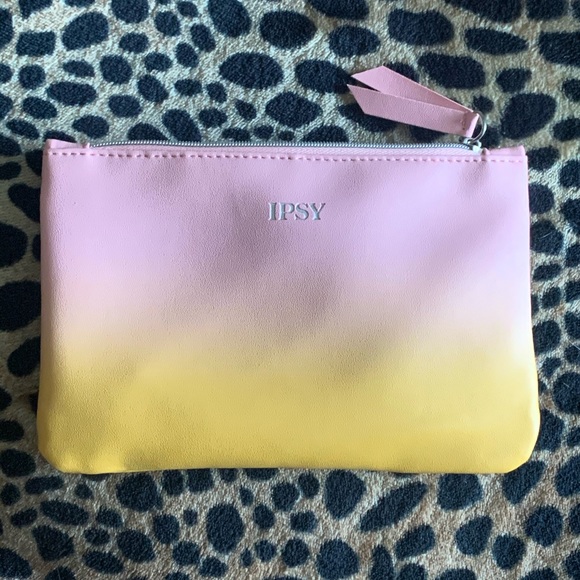 Ipsy Cosmetic Bag- New & Unused - Picture 1 of 4